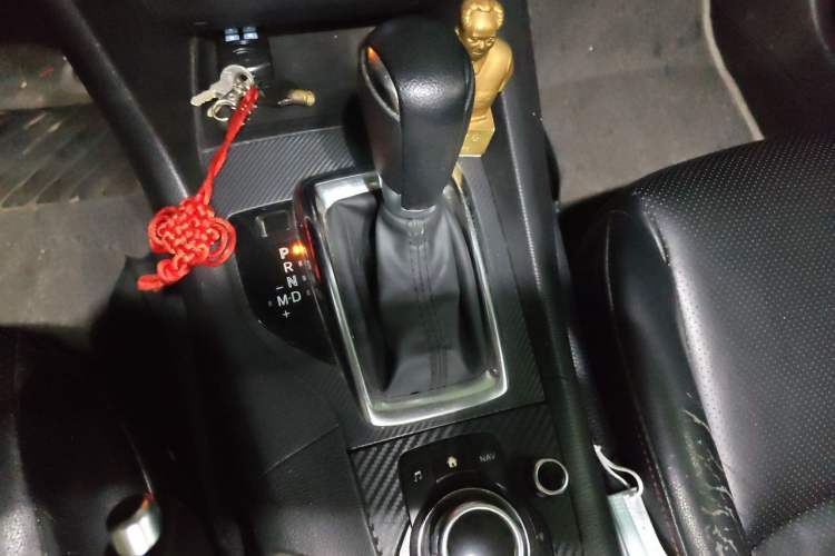 Used Mazda 3 Axela 2016 Sedan 1.5L Automatic Comfort Model Gear Lever