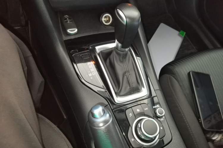 Used Mazda 3 Axela 2016 Hatchback 1.5L Automatic Luxury Model Gear Lever