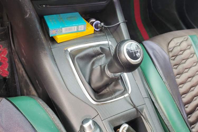 Used Mazda 3 Axela 2016 Sedan 1.5L Manual Comfort Model Gear Lever