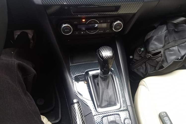 Used Mazda 3 Axela 2016 Sedan 1.5L Automatic Luxury Model Gear Lever