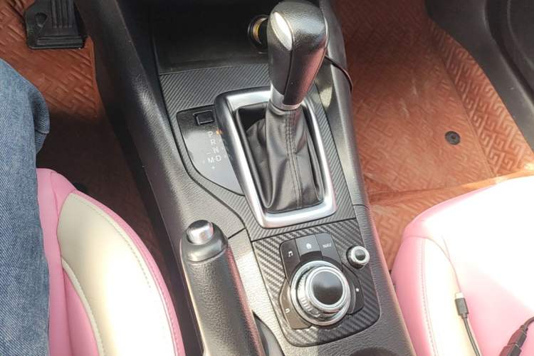 Used Mazda 3 Axela 2016 Sedan 1.5L Automatic Comfort Model Gear Lever