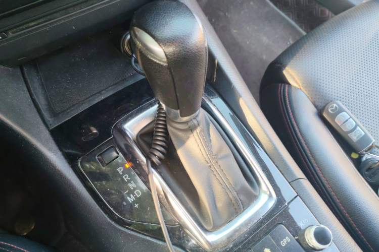 Used Mazda 3 Axela 2016 Sedan 1.5L Automatic Luxury Model Gear Lever