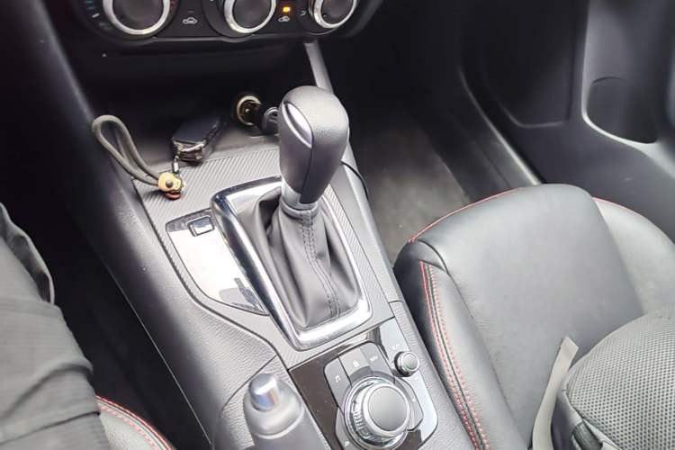 Used Mazda 3 Axela 2016 Sedan 1.5L Automatic Comfort Model Gear Lever