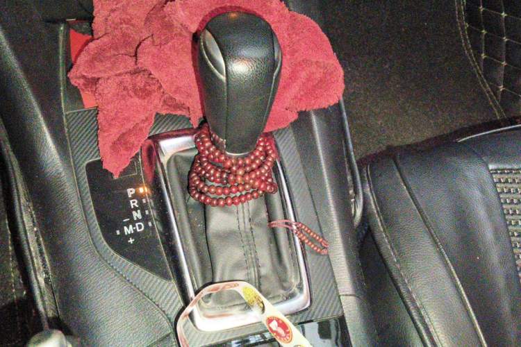 Used Mazda 3 Axela 2016 Sedan 1.5L Automatic Comfort Model Gear Lever