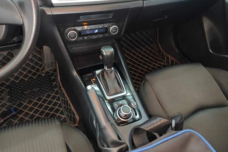 Used Mazda 3 Axela 2016 Sedan 1.5L Automatic Luxury Model Gear Lever