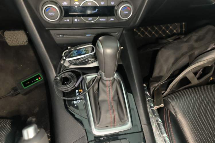 Used Mazda 3 Axela 2016 Hatchback 2.0L Automatic Flagship Model Gear Lever