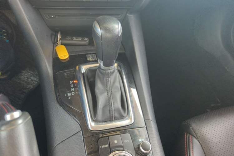 Used Mazda 3 Axela 2016 Sedan 1.5L Automatic Luxury Model Gear Lever