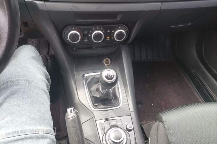 Used Mazda 3 Axela 2016 Sedan 1.5L Manual Comfort Model Gear Lever