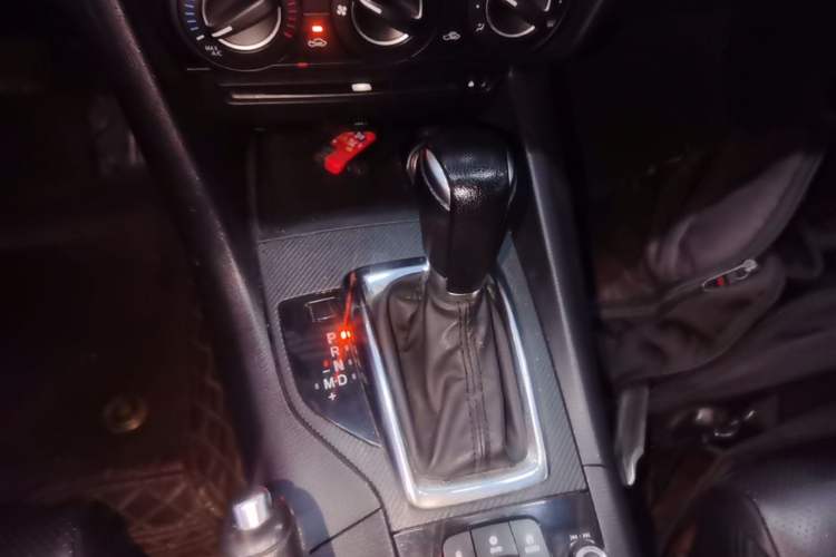 Used Mazda 3 Axela 2016 Sedan 1.5L Automatic Comfort Model Gear Lever