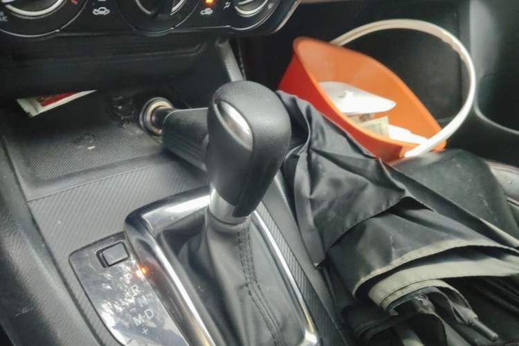 Used Mazda 3 Axela 2016 Sedan 1.5L Automatic Comfort Model Gear Lever