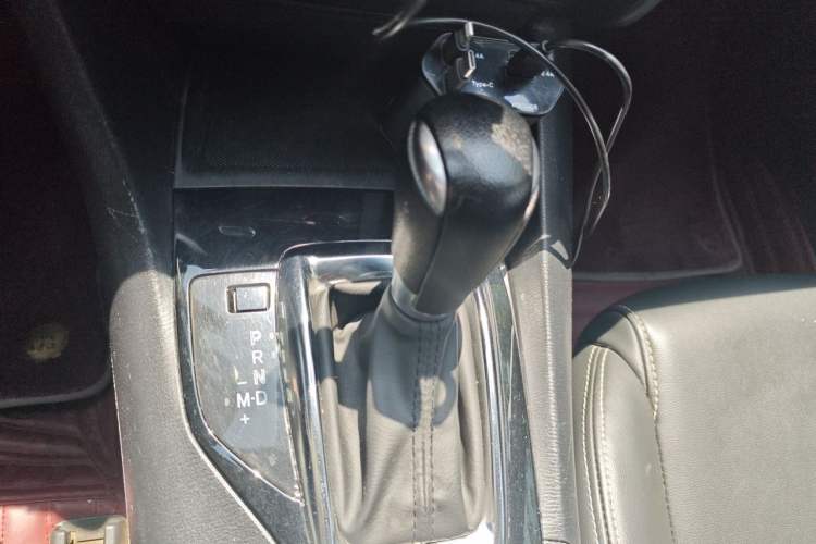 Used Mazda 3 Axela 2016 Sedan 1.5L Automatic Luxury Model Gear Lever