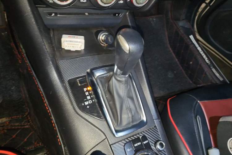 Used Mazda 3 Axela 2016 Sedan 1.5L Automatic Comfort Model Gear Lever