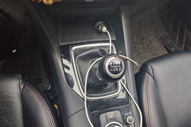 Used Mazda 3 Axela 2016 Sedan 1.5L Manual Luxury Model Gear Lever