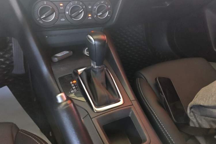 Used Mazda 3 Axela 2016 Sedan 1.5L Automatic Comfort Model Gear Lever