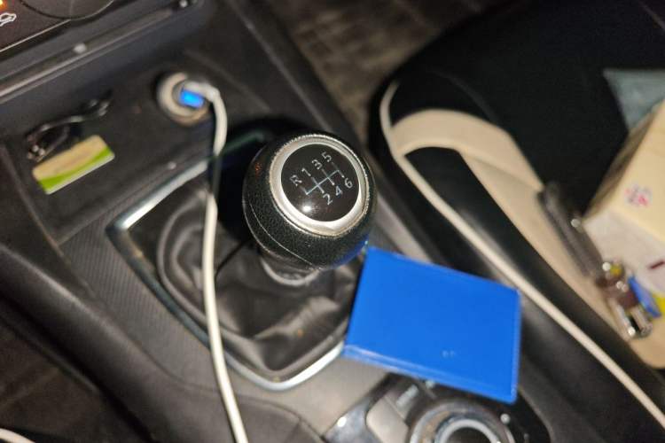 Used Mazda 3 Axela 2016 Sedan 1.5L Manual Comfort Model Gear Lever