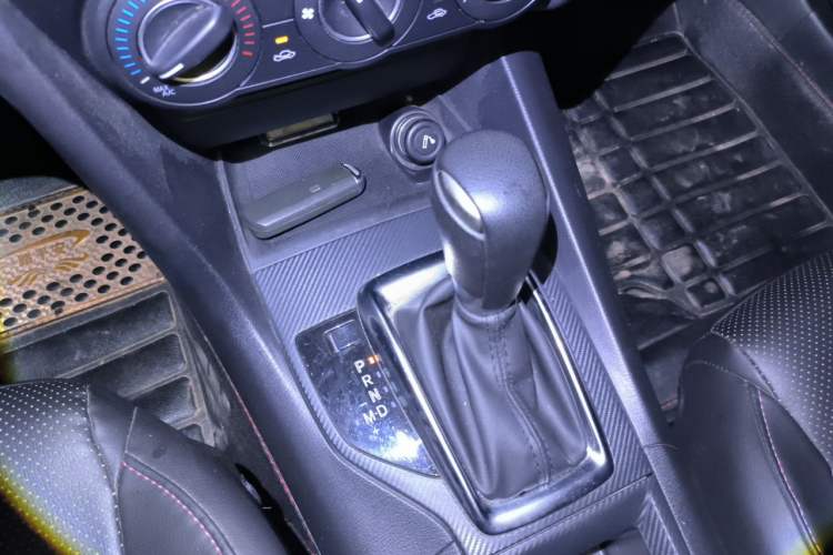 Used Mazda 3 Axela 2016 Sedan 1.5L Automatic Comfort Model Gear Lever