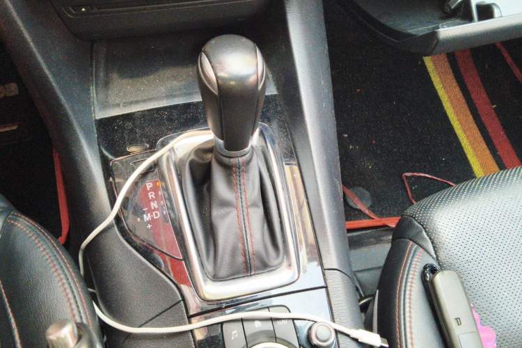 Used Mazda 3 Axela 2016 Sedan 2.0L Automatic Flagship Model Gear Lever