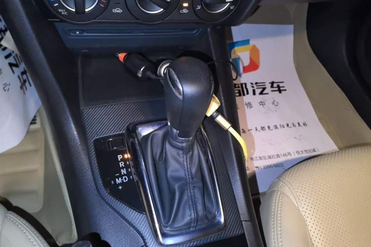 Used Mazda 3 Axela 2016 Sedan 1.5L Automatic Comfort Model Gear Lever
