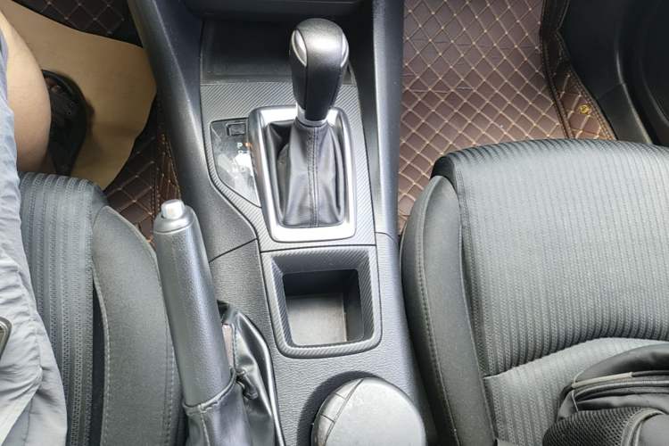 Used Mazda 3 Axela 2016 Sedan 1.5L Automatic Comfort Model Gear Lever