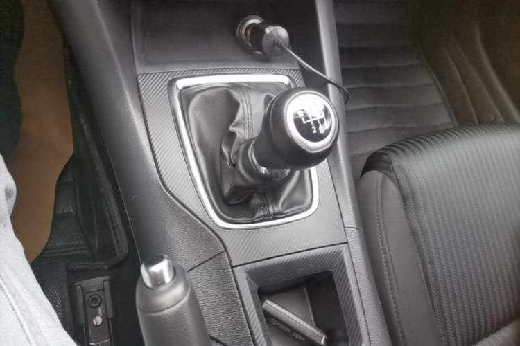 Used Mazda 3 Axela 2016 Sedan 1.5L Manual Comfort Model Gear Lever