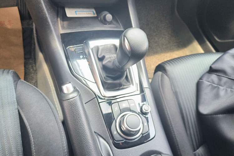 Used Mazda 3 Axela 2016 Sedan 1.5L Automatic Luxury Model Gear Lever