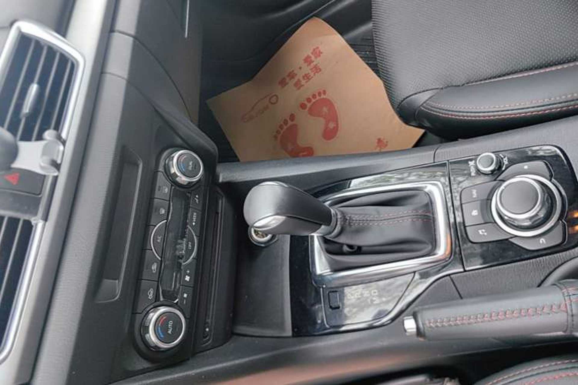 Used Mazda 3 Axela 2016 Hatchback 2.0L Automatic Sport Model Gear Lever