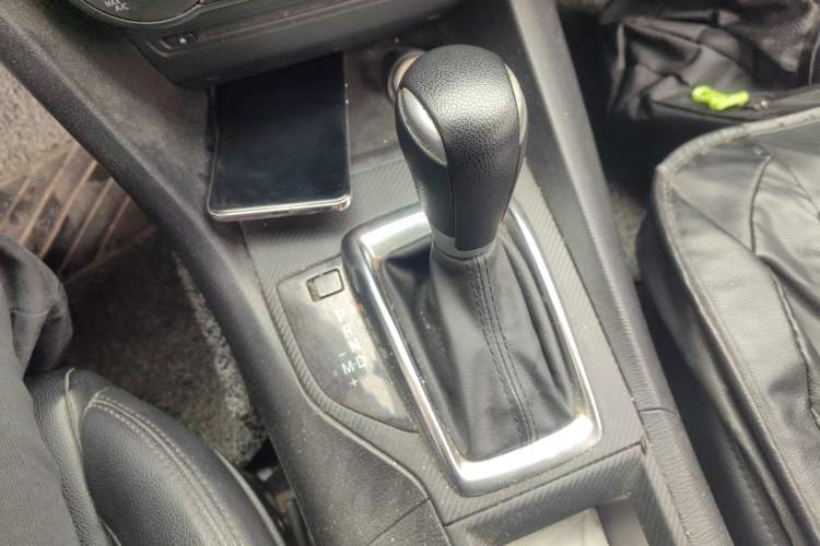 Used Mazda 3 Axela 2016 Sedan 1.5L Automatic Comfort Model Gear Lever