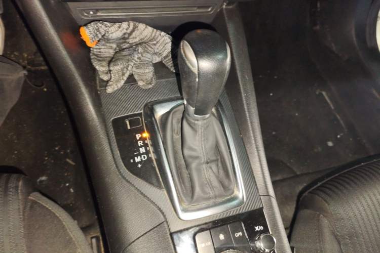 Used Mazda 3 Axela 2016 Sedan 1.5L Automatic Comfort Model Gear Lever