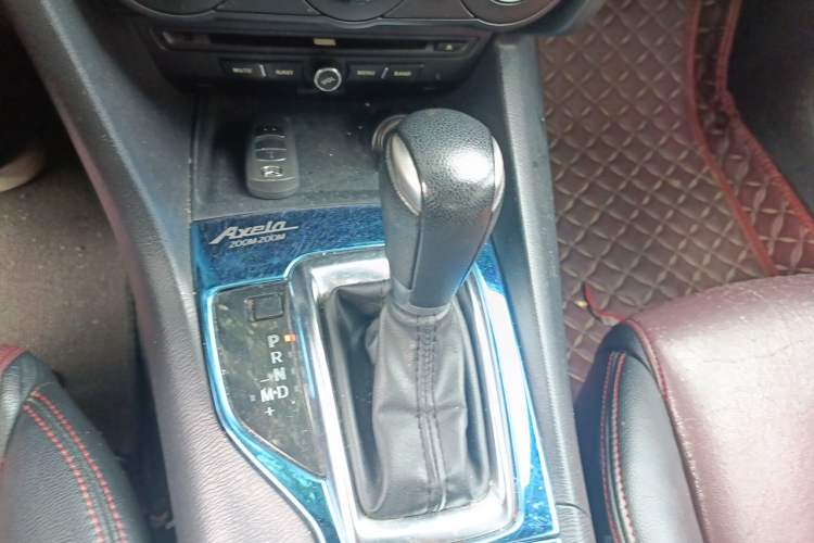 Used Mazda 3 Axela 2016 Sedan 1.5L Automatic Comfort Model Gear Lever
