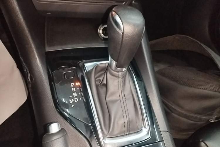 Used Mazda 3 Axela 2016 Sedan 1.5L Automatic Luxury Model Gear Lever