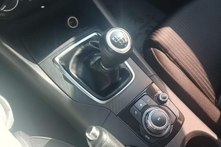 Used Mazda 3 Axela 2016 Sedan 1.5L Manual Comfort Model Gear Lever