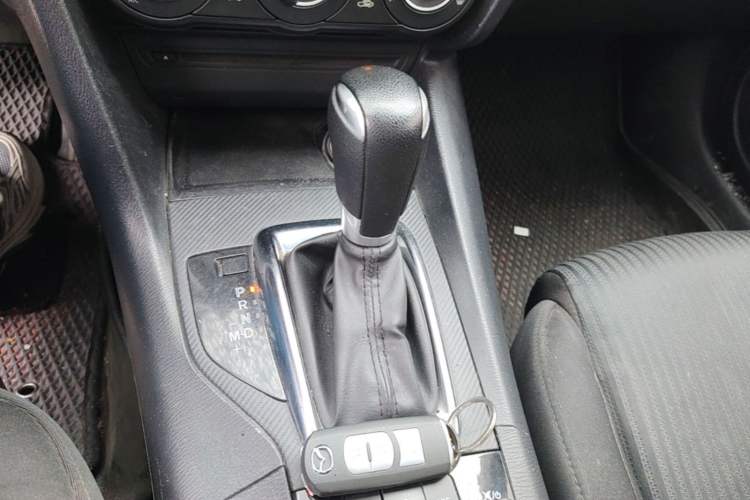 Used Mazda 3 Axela 2016 Sedan 1.5L Automatic Comfort Model Gear Lever
