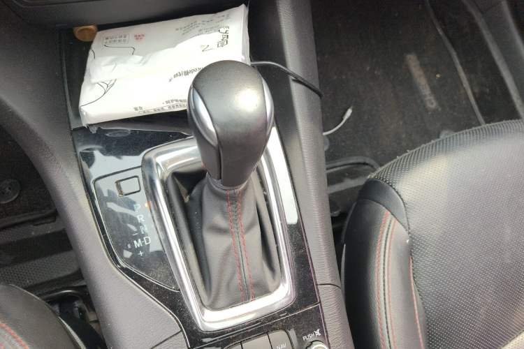 Used Mazda 3 Axela 2016 Hatchback 2.0L Automatic Flagship Model Gear Lever