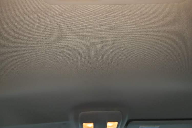 Used Mazda 3 Axela 2016 Sedan 1.5L Automatic Comfort Model Headliner