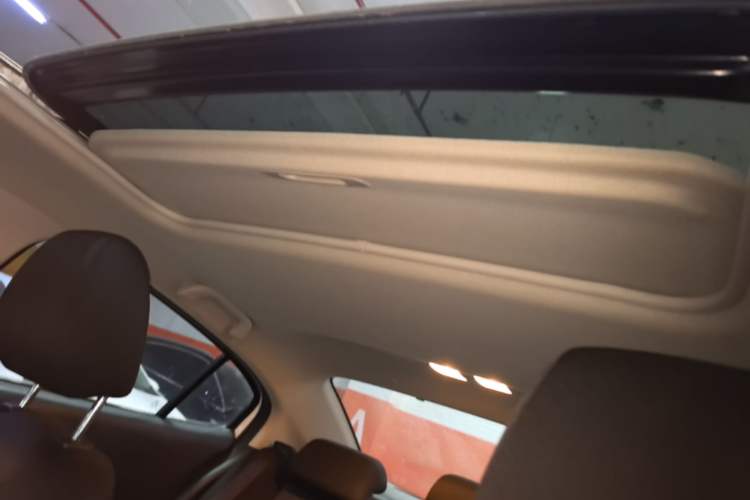 Used Mazda 3 Axela 2016 Sedan 1.5L Automatic Luxury Model Headliner