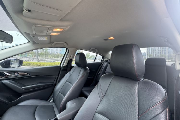 Used Mazda 3 Axela 2016 Sedan 1.5L Manual Comfort Model Headliner