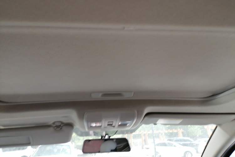 Used Mazda 3 Axela 2016 Sedan 1.5L Automatic Luxury Model Headliner