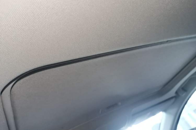Used Mazda 3 Axela 2016 Sedan 1.5L Automatic Luxury Model Headliner