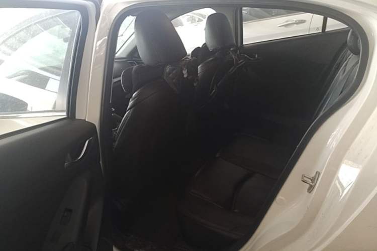 Used Mazda 3 Axela 2016 Hatchback 1.5L Manual Comfort Model Headliner