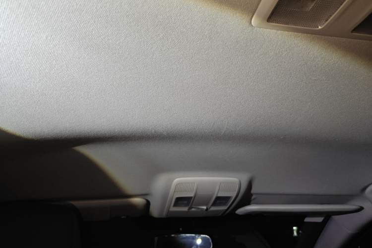 Used Mazda 3 Axela 2016 Sedan 1.5L Automatic Comfort Model Headliner