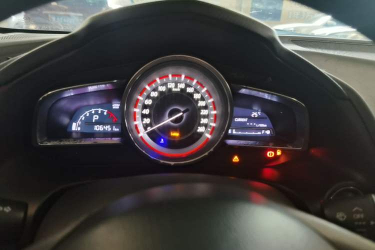 Used Mazda 3 Axela 2016 Sedan 1.5L Automatic Luxury Model Instrument Cluster