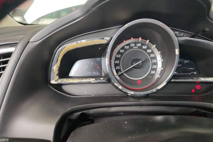Used Mazda 3 Axela 2016 Sedan 1.5L Automatic Luxury Model Instrument Cluster