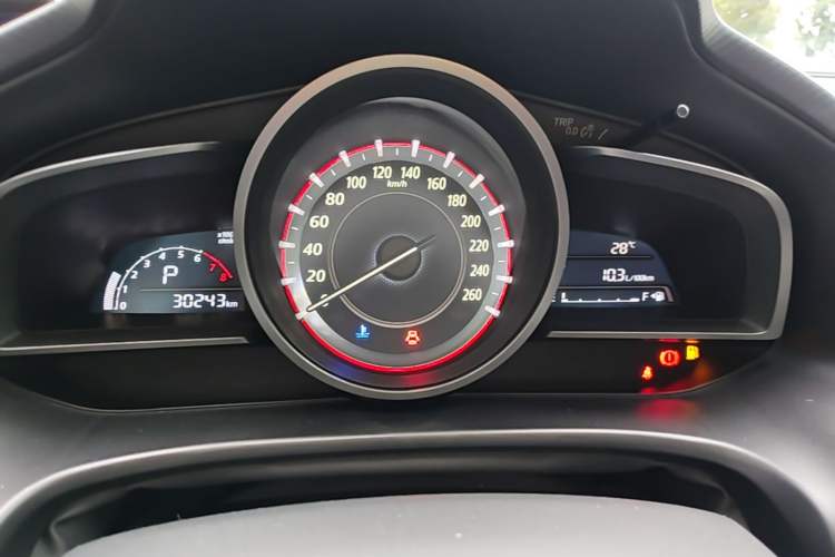 Used Mazda 3 Axela 2016 Sedan 1.5L Automatic Comfort Model Instrument Cluster
