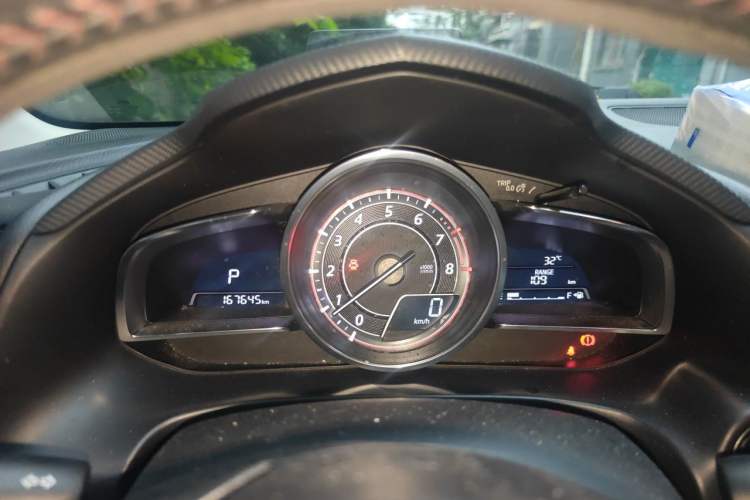 Used Mazda 3 Axela 2016 Sedan 2.0L Automatic Flagship Model Instrument Cluster