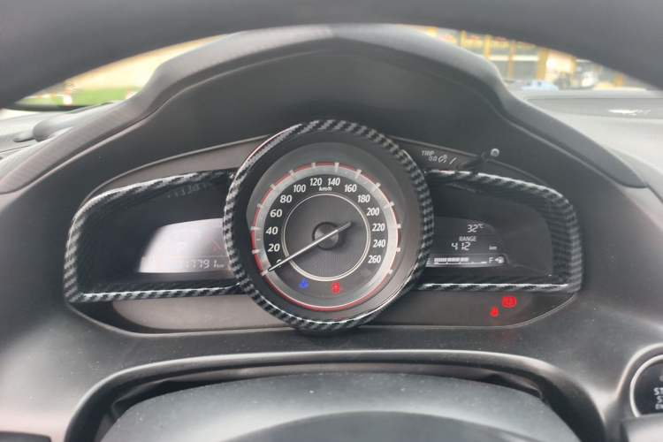 Used Mazda 3 Axela 2016 Sedan 1.5L Automatic Comfort Model Instrument Cluster