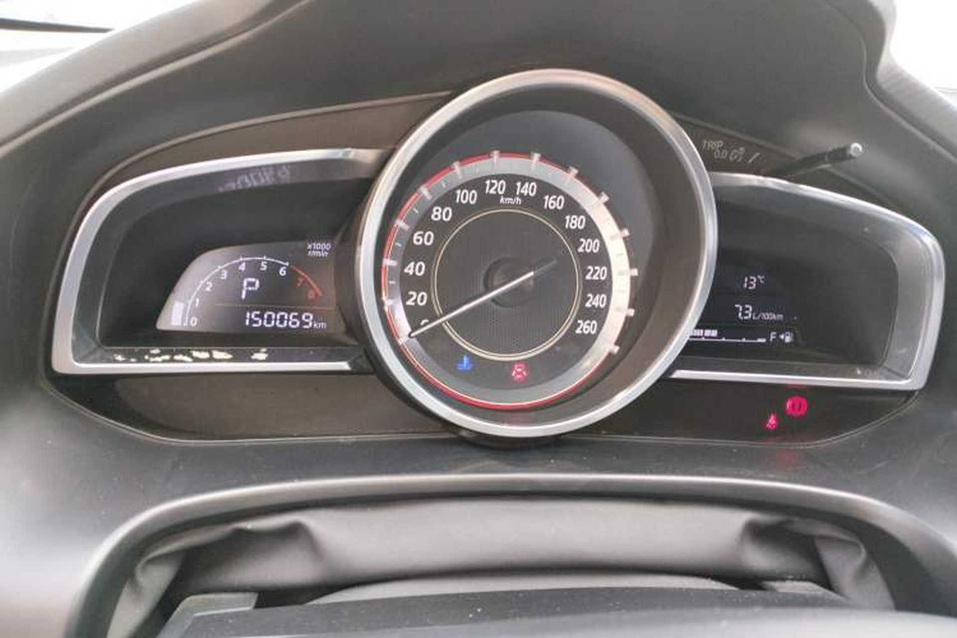 Used Mazda 3 Axela 2016 Sedan 1.5L Automatic Luxury Model Instrument Cluster