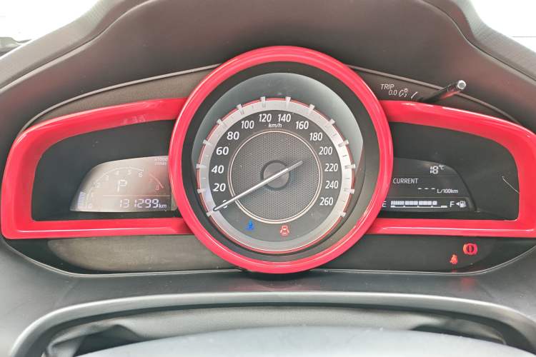 Used Mazda 3 Axela 2016 Sedan 1.5L Automatic Comfort Model Instrument Cluster