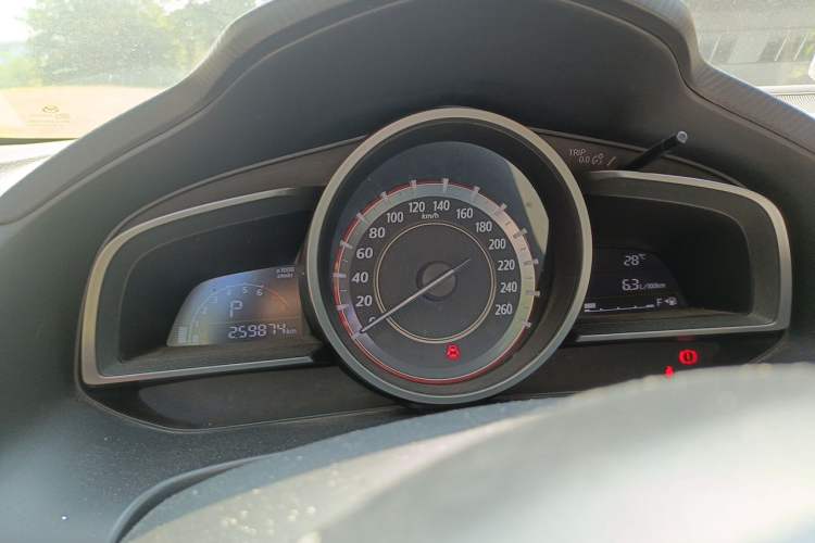Used Mazda 3 Axela 2016 Sedan 1.5L Automatic Comfort Model Instrument Cluster