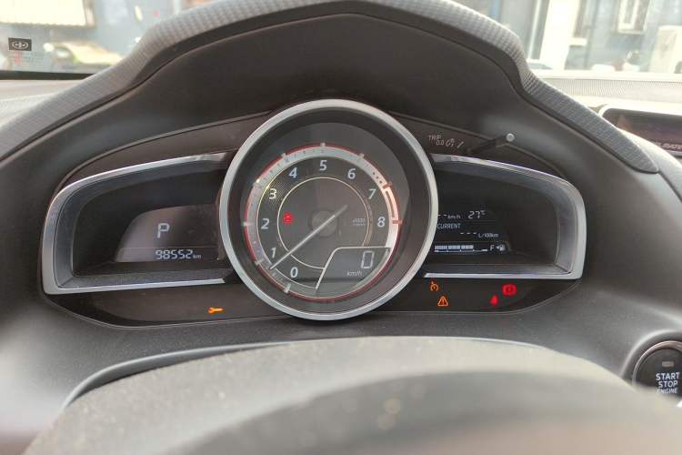 Used Mazda 3 Axela 2016 Hatchback 2.0L Automatic Flagship Model Instrument Cluster