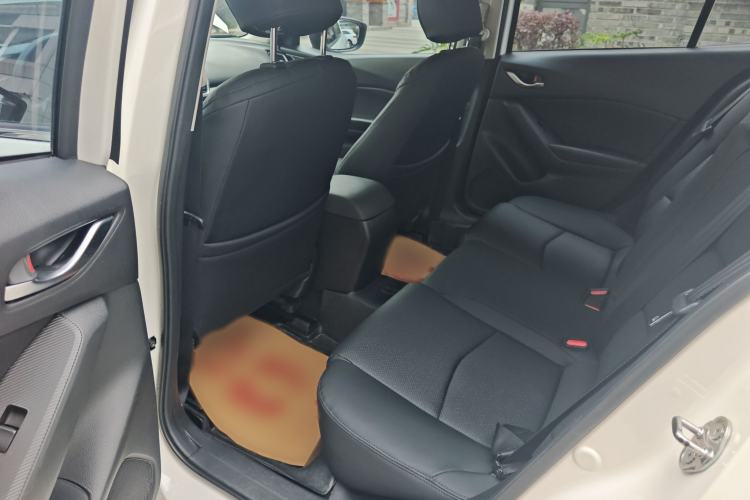 Used Mazda 3 Axela 2016 Sedan 1.5L Automatic Comfort Model Interior 1